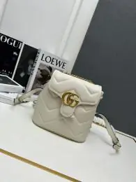 gucci aaa qualite sac a dos  pour femme s_11a31a3